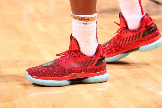 亚足联国家队身价榜：日韩领跑 国足排名第15