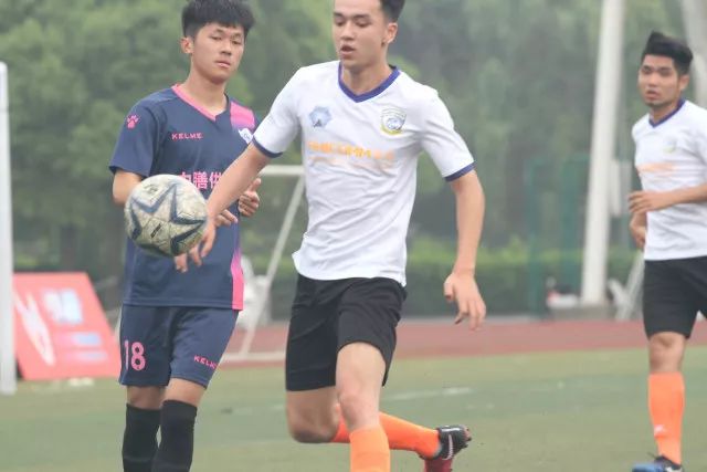 阿不都21+9徐杰25分 新疆6连胜终结广东9连胜